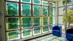 Estação-tubo serve como laboratório sobre comportamento de painéis solares orgânicos 2